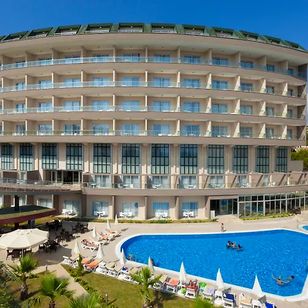 Justiniano Club Park Conti Окурджалар